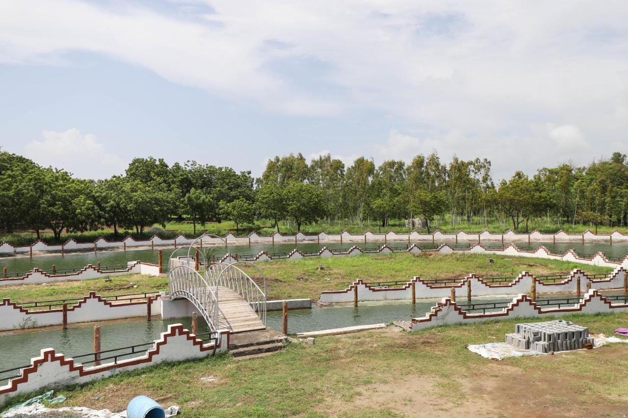 Capital O 49279 Chhab Chhaba Chhab Water Fun Park & Resort Damka Esterno foto